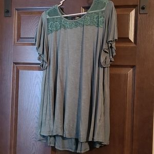 Green tee